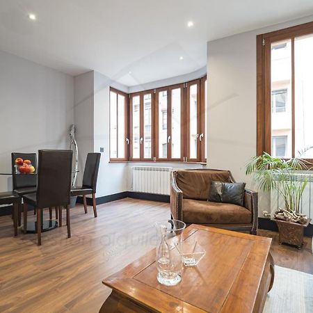 Chambre Noir Apartamento Oviedo Ngoại thất bức ảnh