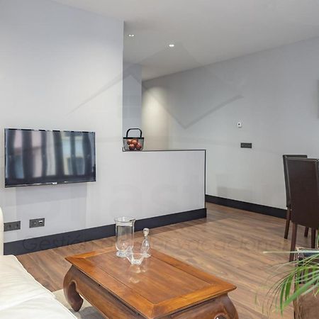 Chambre Noir Apartamento Oviedo Ngoại thất bức ảnh