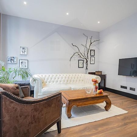 Chambre Noir Apartamento Oviedo Ngoại thất bức ảnh
