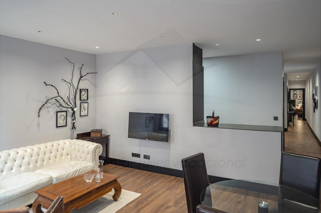 Chambre Noir Apartamento Oviedo Ngoại thất bức ảnh