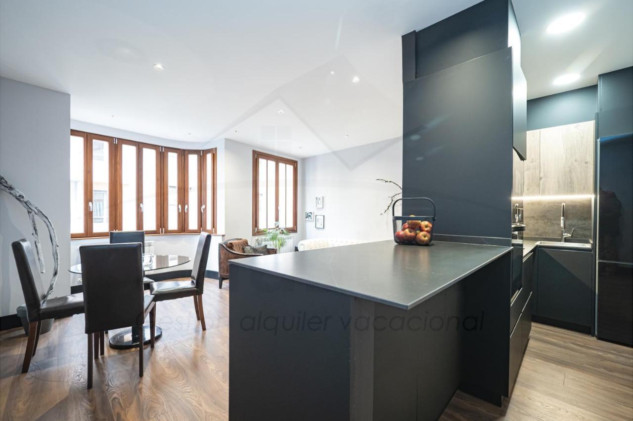 Chambre Noir Apartamento Oviedo Ngoại thất bức ảnh