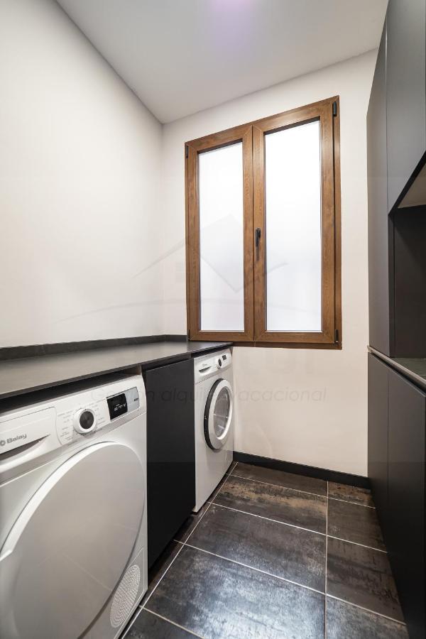 Chambre Noir Apartamento Oviedo Ngoại thất bức ảnh