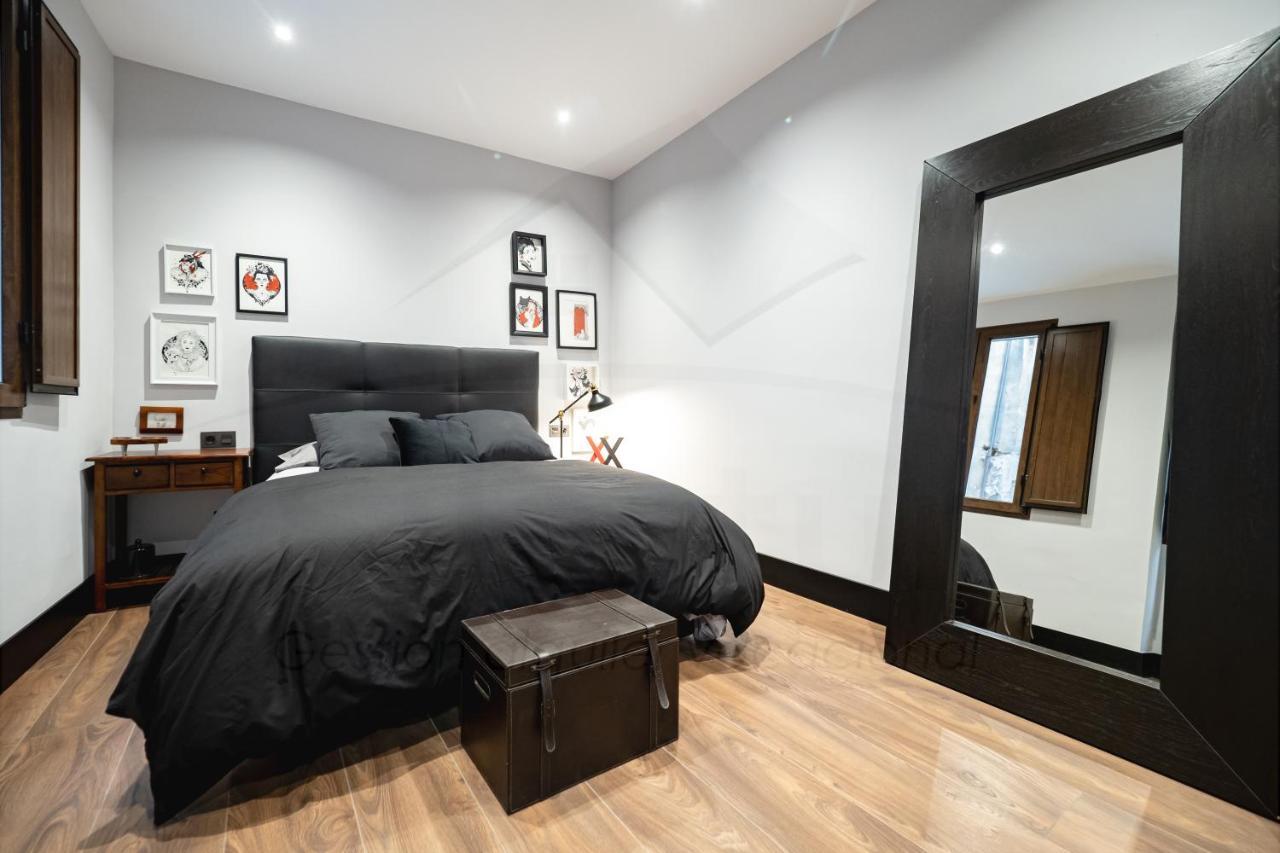 Chambre Noir Apartamento Oviedo Ngoại thất bức ảnh